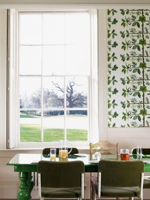 Garden Room with View