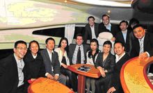 Chairman of Hurun Report Rupert (left 5), President of Hurun Report Sinclair Lv with some VIP on Pershing yacht
