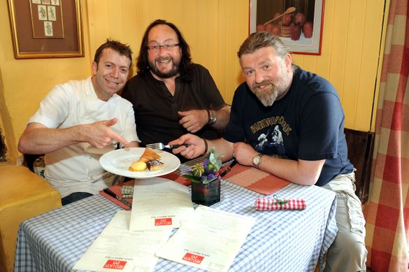 Michelin starred owner/chef Sean Hope with the Hairy Biker,s Si King & Dave Myers, during their visit to the Red Lion Inn, Stath