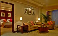 Couples looking to discover premier world-class attractions in Beijing can enjoy The Honeymoon 2009 package at the Loong Palace 