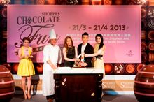 Wong Yim Yin, GODIVA’s Regional Connoisseur Master for Pacific Rim & China, joins Kary Ng, Pakho Chow and Christine Kuo to decor