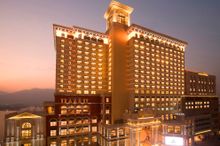 Sofitel Macau At Ponte 16 - Exterior outlook (night time).
