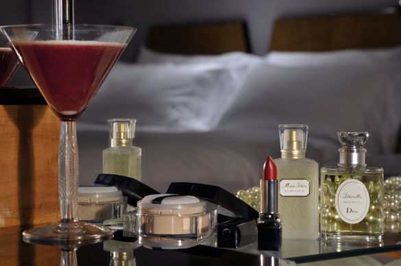 Claridges Dressing Table-Dior set-midres