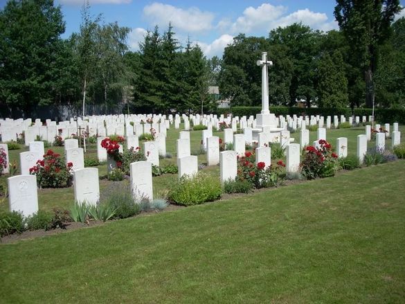 KRAKOW RAKOWICKI CEMETERY