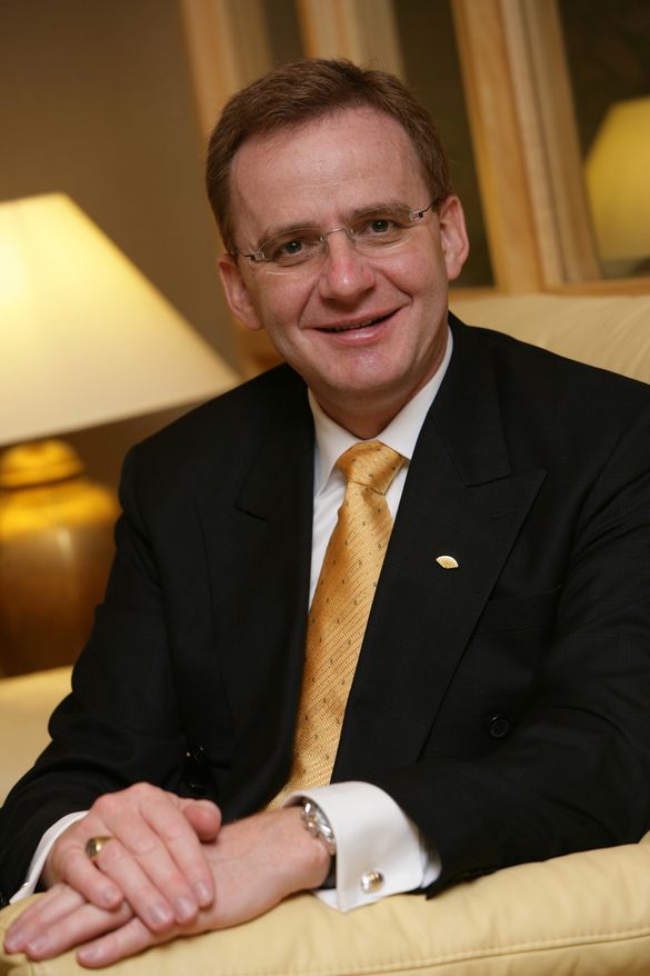 Jonas Schuermann as General Manager of Mandarin Oriental, Hong Kong 