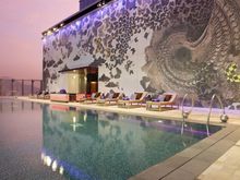 W Hong Kong - Wet (swimming pool)