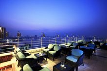 Sofitel Plaza Hanoi- Summit Lounge