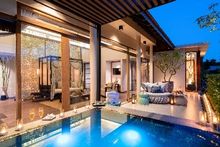 Jacuzzi Pool Suite