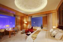 Premium Corner Suite