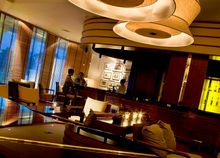 Le Meridien Angkor Naga bar