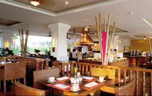 Le Meridien Angkor Angkor Royal Cafe