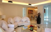 Mansion at Sofitel - Blanc Romance - Living Room