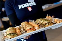 Fischbrötchen auf der Messe / fish rolls at the fair