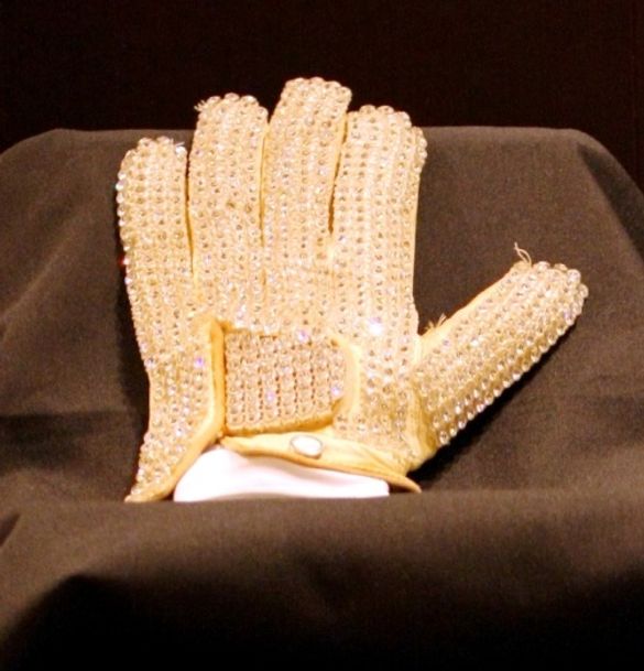 Michael Jackson�s white rhinestone glove, which MJ wore at �Motown 25� special performance