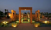 Le Meridien Angkor Pool