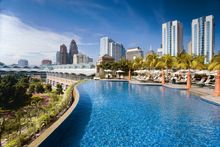 Mandarin Oriental, Kuala Lumpur's swimming pool