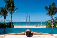  beach villa sunbathe 