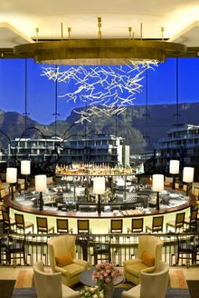 One of the most luxurious hotels in South Africa, One&Only Cape Town, is offering three nights for the price of two complementin