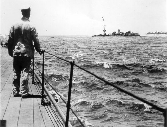 View from HMAS Sydney to SMS Emden