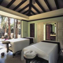For those who dream of falling into bed after a blissful massage experience, guest rooms are prepared with One&Only Palmilla Sle