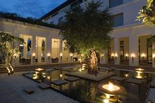 Honeymoon Heaven At H�tel De La Paix