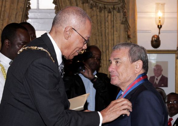 Kerzner�s passion for hospitality was recognized by Her Majesty Queen Elizabeth II by confirming that Sol Kerzner was invested w