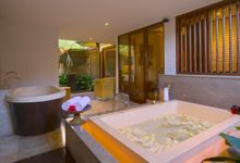 The Chedi Club Tanah Gajah, Bali  - Spa Villa Bathroom