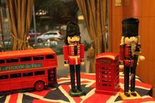 LONDON-EYE THEME BREAK