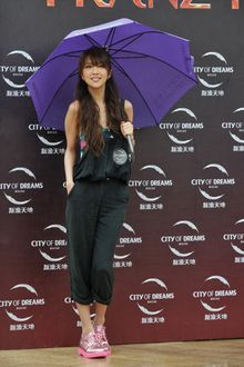 HongKong sweet heart Fiona Sit is excited to be Franz’s partner in such an astounding illusion 