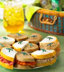 Main St. Deli-Sandwich Wheels