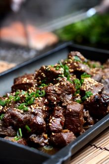 Sliced Beef with Onions in Ninniku Sauce, Carousel, Royal Plaza on Scotts