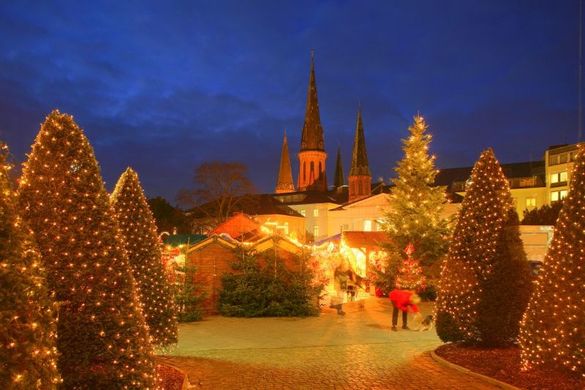 Der Lamberti-Markt (Weihnachtsmarkt): An rund 30 Tagen vor den weihnachtlichen Feiertagen lockt der Lamberti-Markt viele Besuche