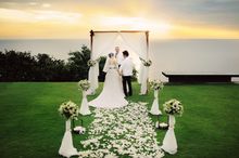 The beautiful set-up of a Miracle Lawn wedding