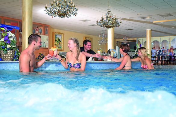 Königliche Kristall-Therme: Foto Werbeagentur Schmitz