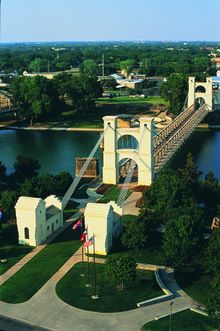 Suspension Bridge 2 © Waco Convention & Visitors Bureau