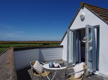 Merlin 1 Balcony