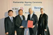 Dusit International signed a promotional partnership with the Industrial and Commercial Bank of China (ICBC Thai), a member of I