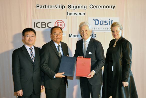 Dusit International signed a promotional partnership with the Industrial and Commercial Bank of China (ICBC Thai), a member of I
