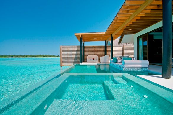 Deluxe Water Studio