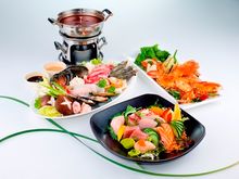 888 Food Court celebrates the ninth anniversary of Sands Macao with a variety of limited-time offerings, including nine mixed sa