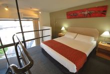 One Bedroom Apartment in Metro Apartments Darling Harbour