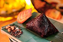 Yan Toh Heen - Organic Apple & Black Glutinous Rice Dumpling