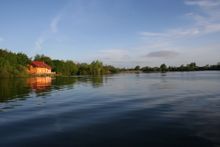 Log House Holidays: Luxury Log Cabins On A Cotswolds Lake