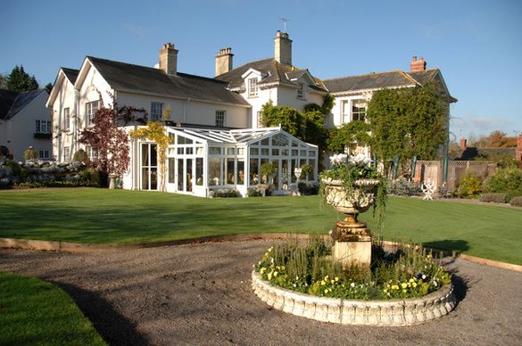Summer Lodge Country House Hotel, Restaurant and Spa