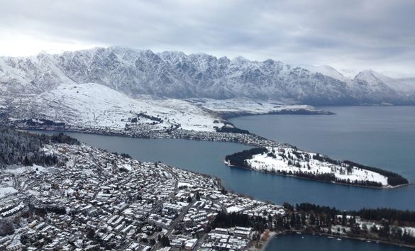 Queenstown snow on 29 May_from Skyline