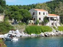 Atistsa House