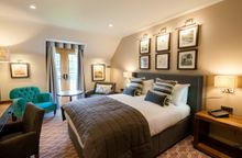 Four Pillars Hotel