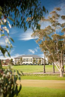 Yarra Valley Lodge Exterior