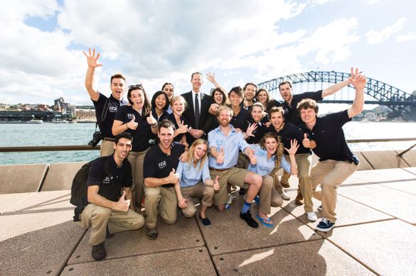 The 18 Best Jobs in the World finalists with Tourism Australia\'s Andrew McEvoy