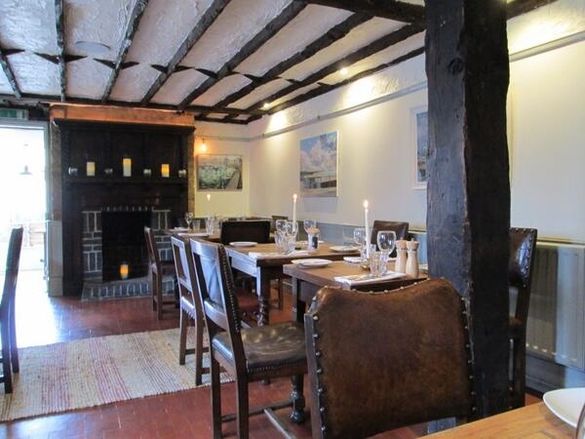Corner House, Minster